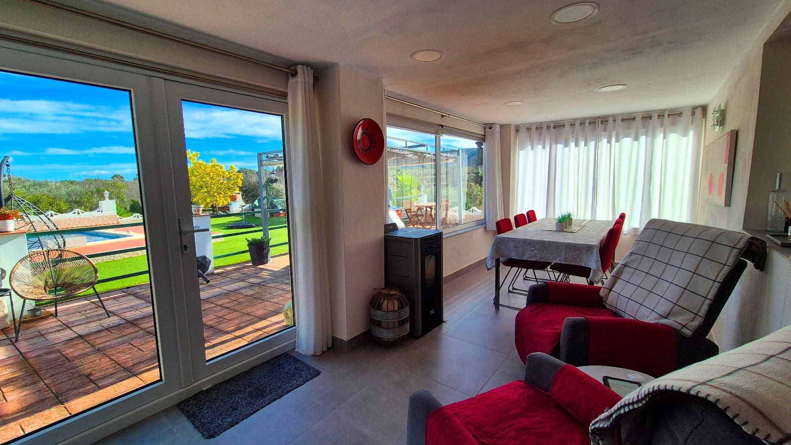 4 makuuhuone Huvila myytävänä paikassa Ontinyent mukana uima-altaan 
autotalli - 260 000 € (Ref: 9606322)