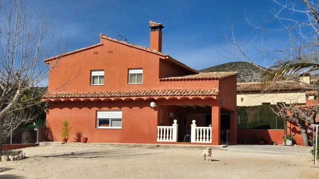 5 sovrum Villa till salu i Ontinyent med garage - 280 000 € (Ref: 9611866)