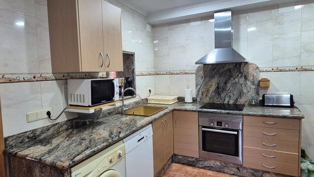 5 sovrum Villa till salu i Ontinyent med garage - 280 000 € (Ref: 9611866)