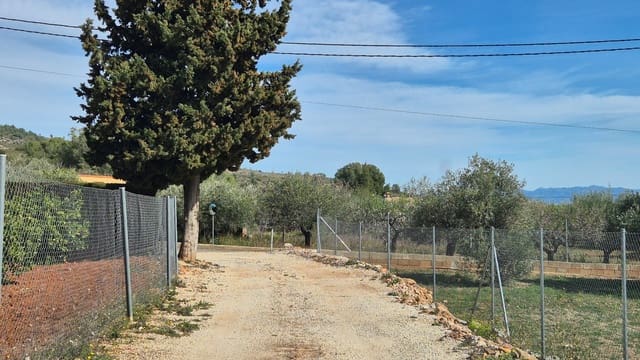 5 sovrum Villa till salu i Ontinyent med garage - 280 000 € (Ref: 9611866)