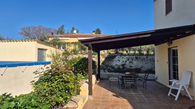 3 bedroom Villa for sale in Ontinyent with pool garage - € 260,000 (Ref: 9715333)