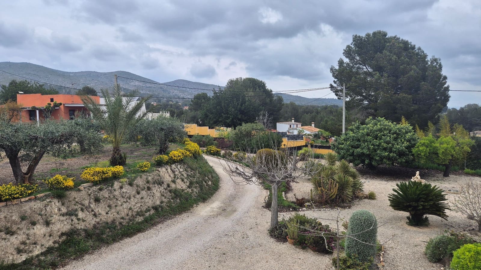 3 bedroom Villa for sale in Ontinyent with pool garage - € 260,000 (Ref: 9715333)