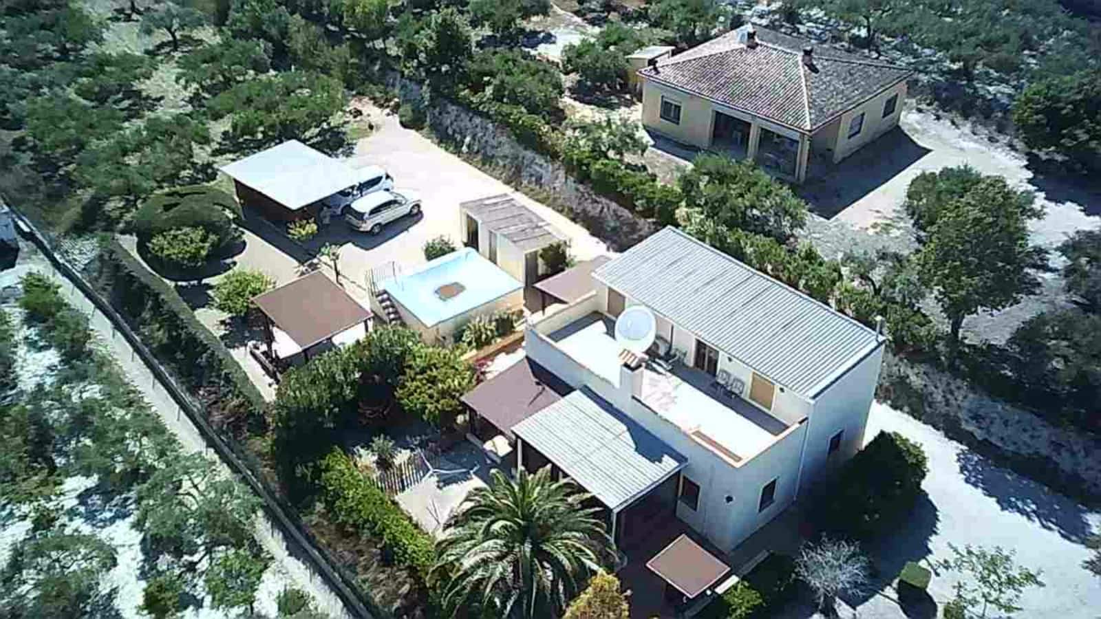 3 soveværelse Villa til salg i Ontinyent med swimmingpool garage - € 250.000 (Ref: 9715333)