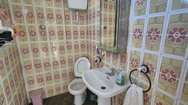 5 sypialnia Willa na sprzedaż w Ontinyent z basenem garażem - 315 000 € (Ref: 9737260)