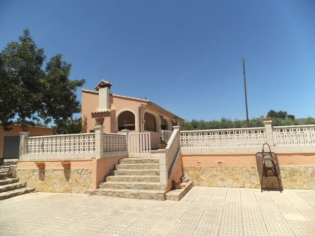 5 Zimmer Villa zu verkaufen in Ontinyent mit Pool Garage - 295.000 € (Ref: 9737261)