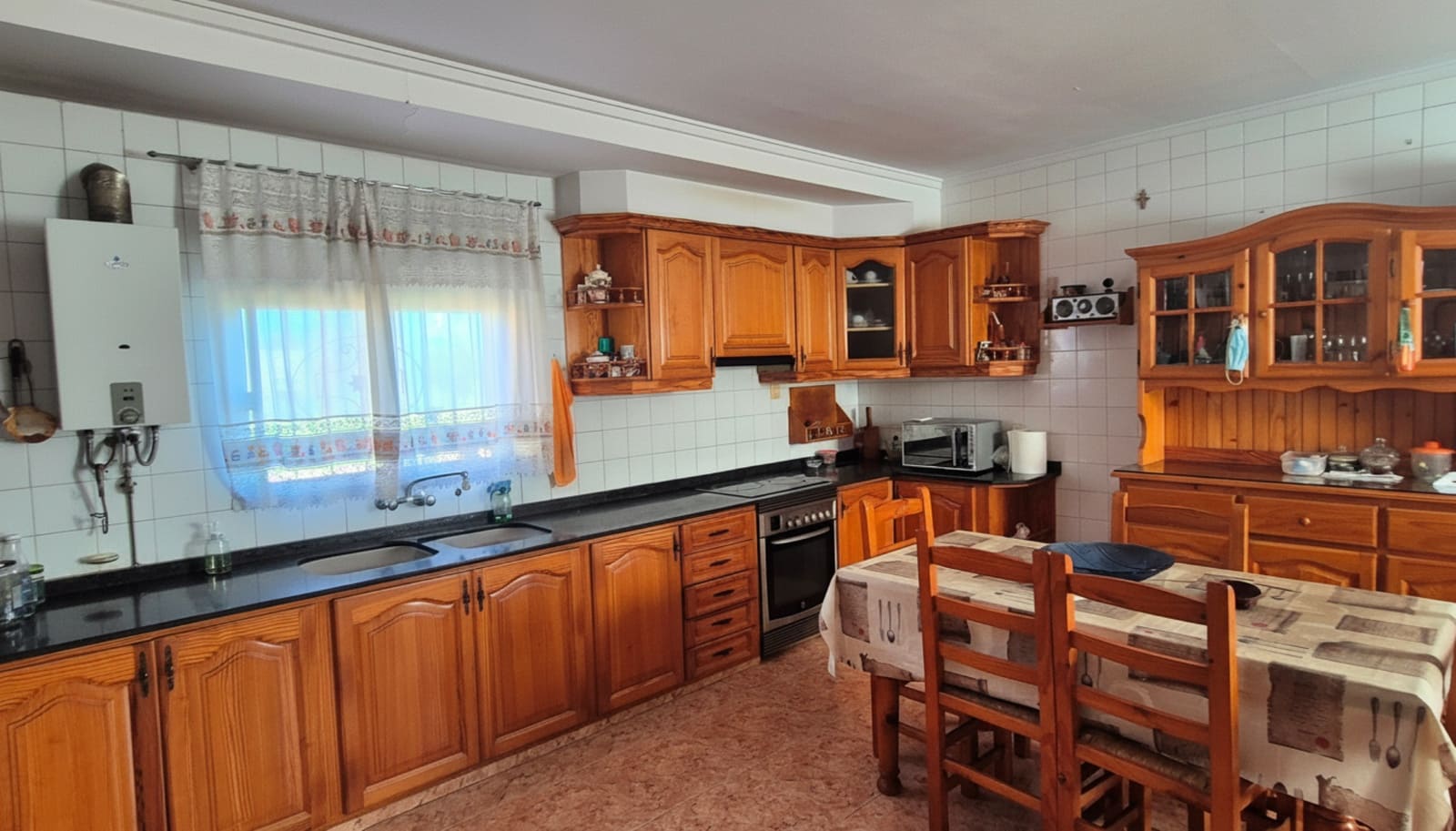 5 Zimmer Villa zu verkaufen in Ontinyent mit Pool Garage - 295.000 € (Ref: 9737261)