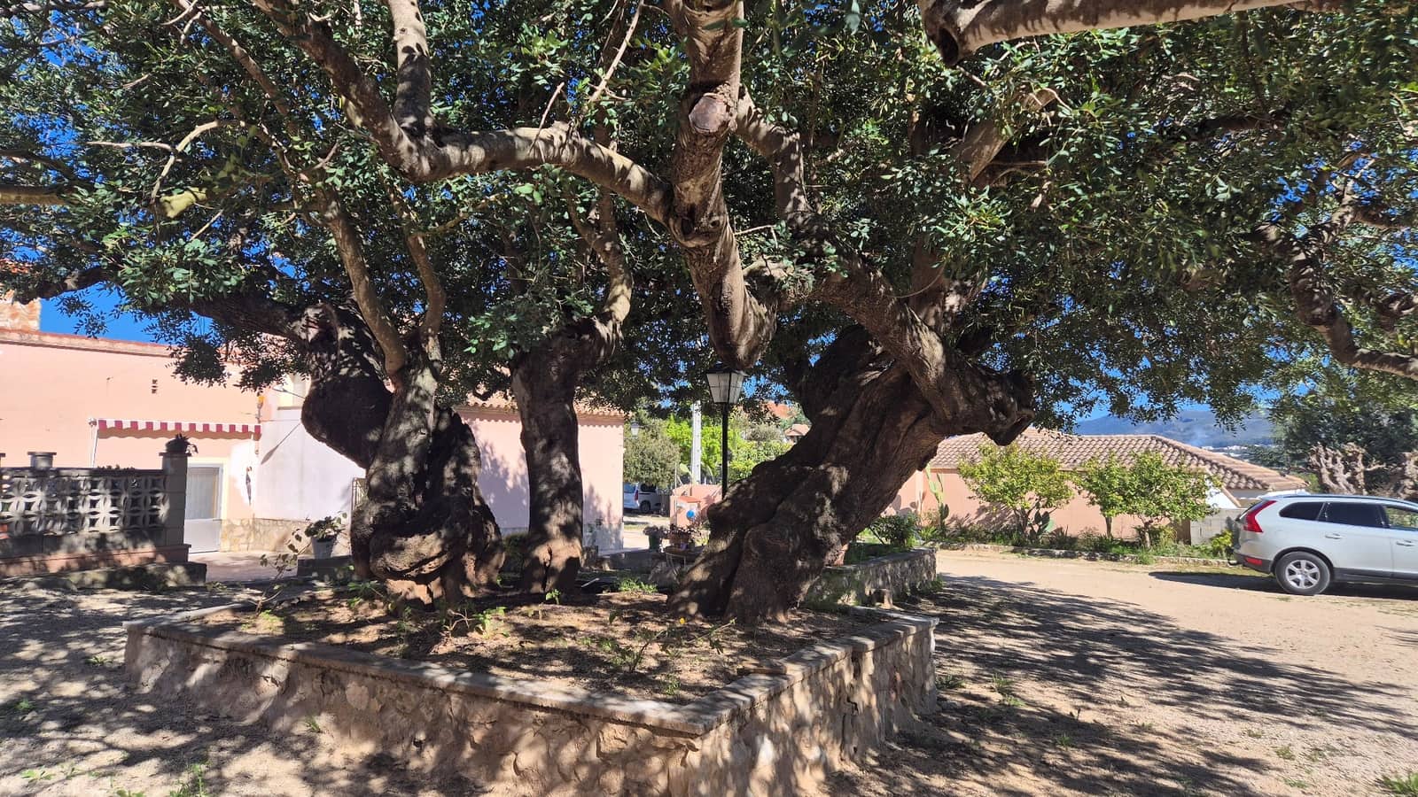 5 Zimmer Villa zu verkaufen in Ontinyent mit Pool Garage - 295.000 € (Ref: 9737261)