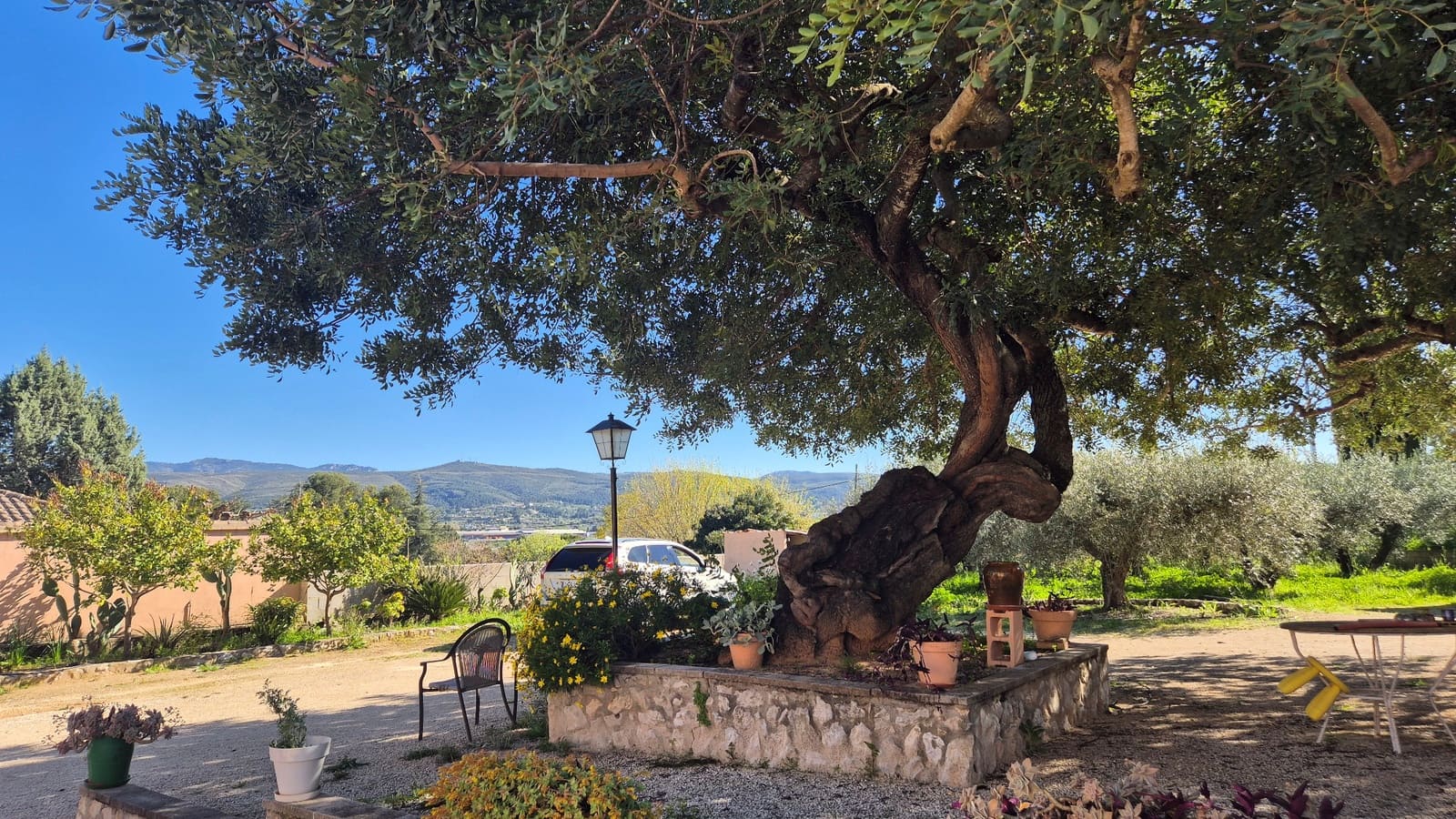 5 Zimmer Villa zu verkaufen in Ontinyent mit Pool Garage - 295.000 € (Ref: 9737261)