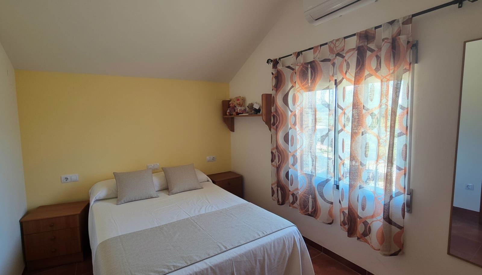 5 bedroom Villa for sale in Ontinyent with pool garage - € 295,000 (Ref: 9737261)