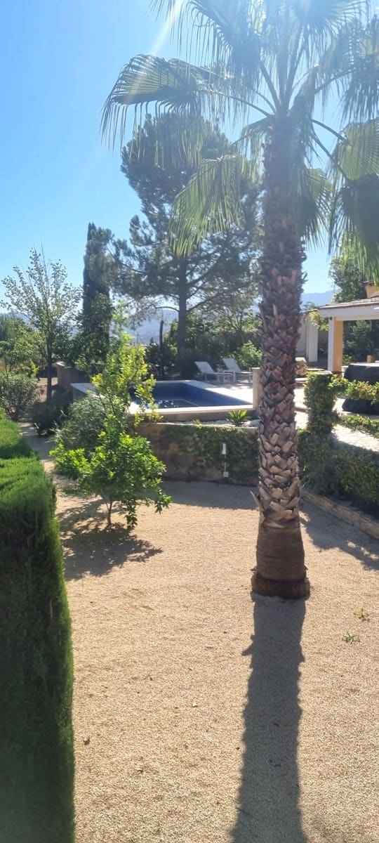 3 chambre Villa/Maison à vendre à Ontinyent avec piscine garage - 300 000 € (Ref: 9802778)