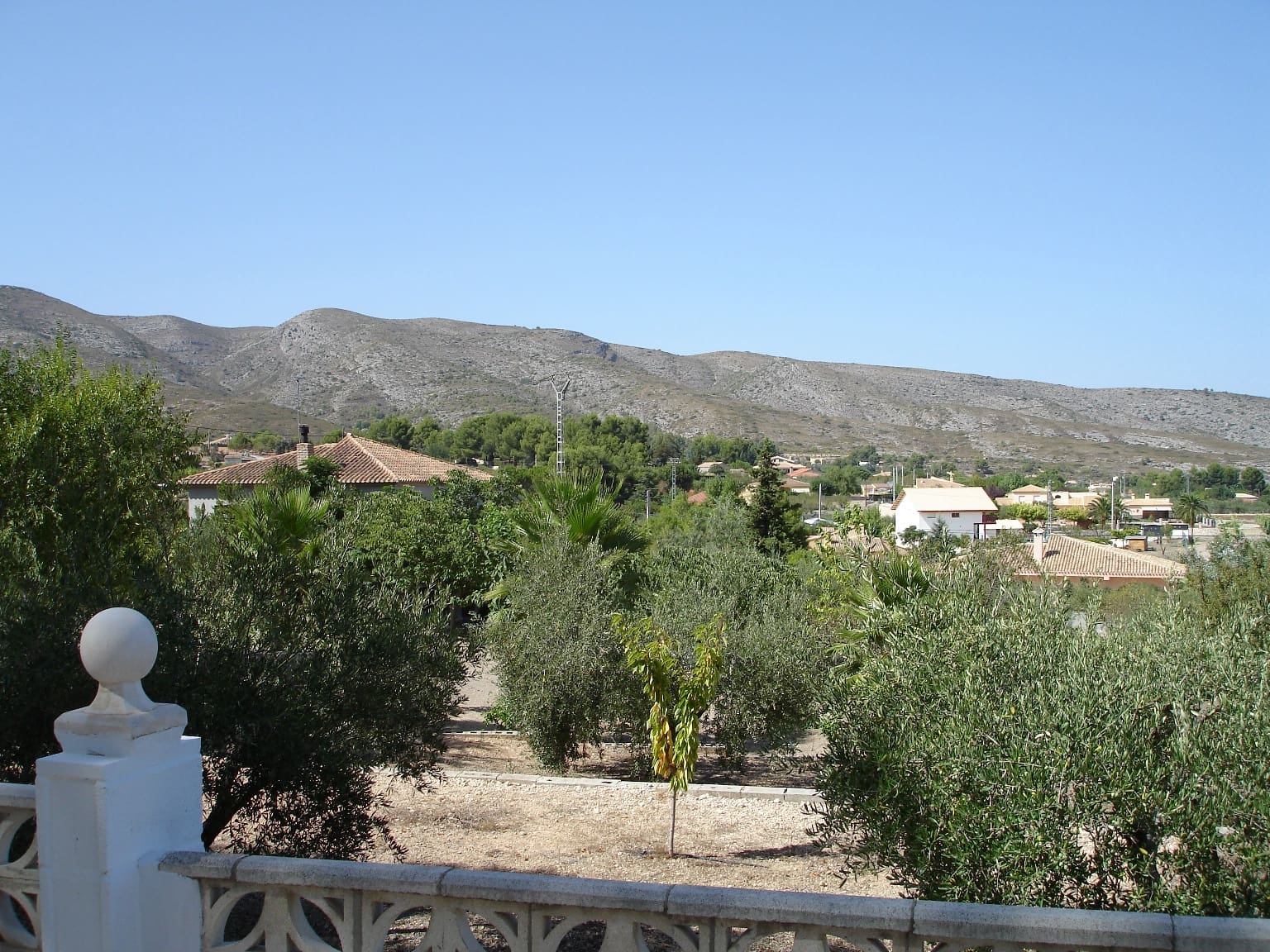 3 chambre Villa/Maison à vendre à Ontinyent avec piscine garage - 300 000 € (Ref: 9802778)