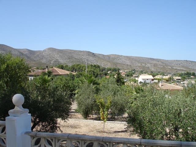 3 chambre Villa/Maison à vendre à Ontinyent avec piscine garage - 300 000 € (Ref: 9802778)