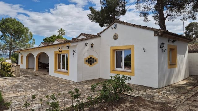 3 chambre Villa/Maison à vendre à Ontinyent avec piscine garage - 300 000 € (Ref: 9802778)