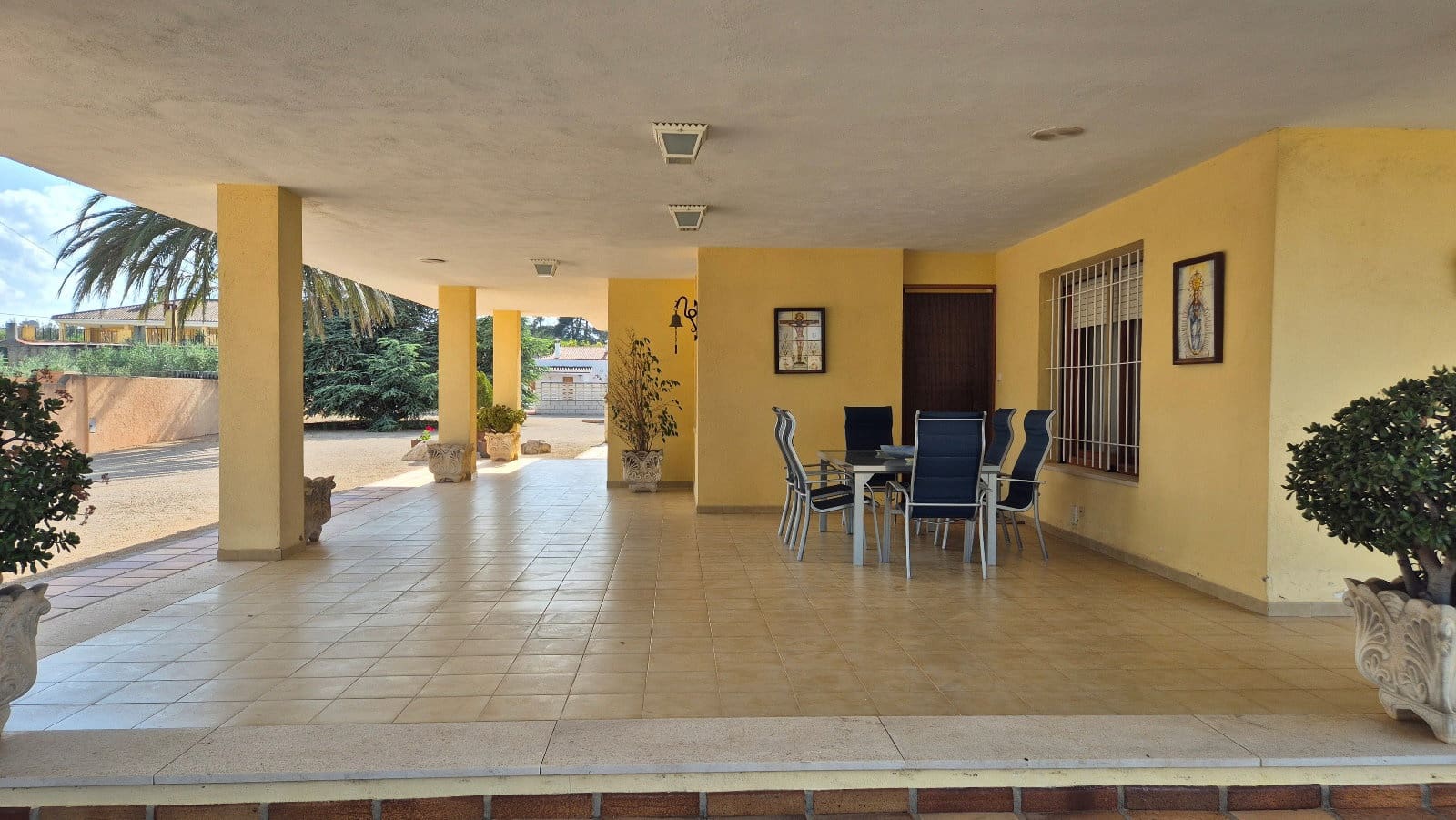 5 bedroom Villa for sale in Ontinyent with pool garage - € 470,000 (Ref: 9821356)