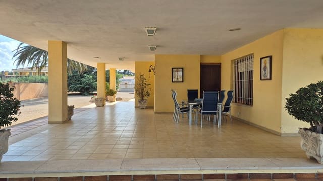 5 Zimmer Villa zu verkaufen in Ontinyent mit Pool Garage - 470.000 € (Ref: 9821356)