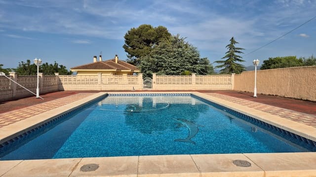 5 Zimmer Villa zu verkaufen in Ontinyent mit Pool Garage - 470.000 € (Ref: 9821356)