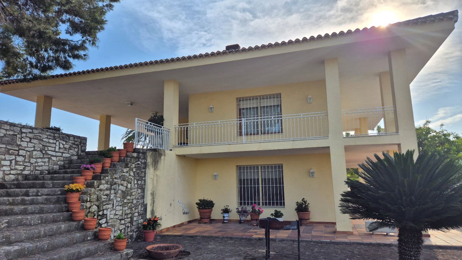 5 bedroom Villa for sale in Ontinyent with pool garage - € 470,000 (Ref: 9821356)
