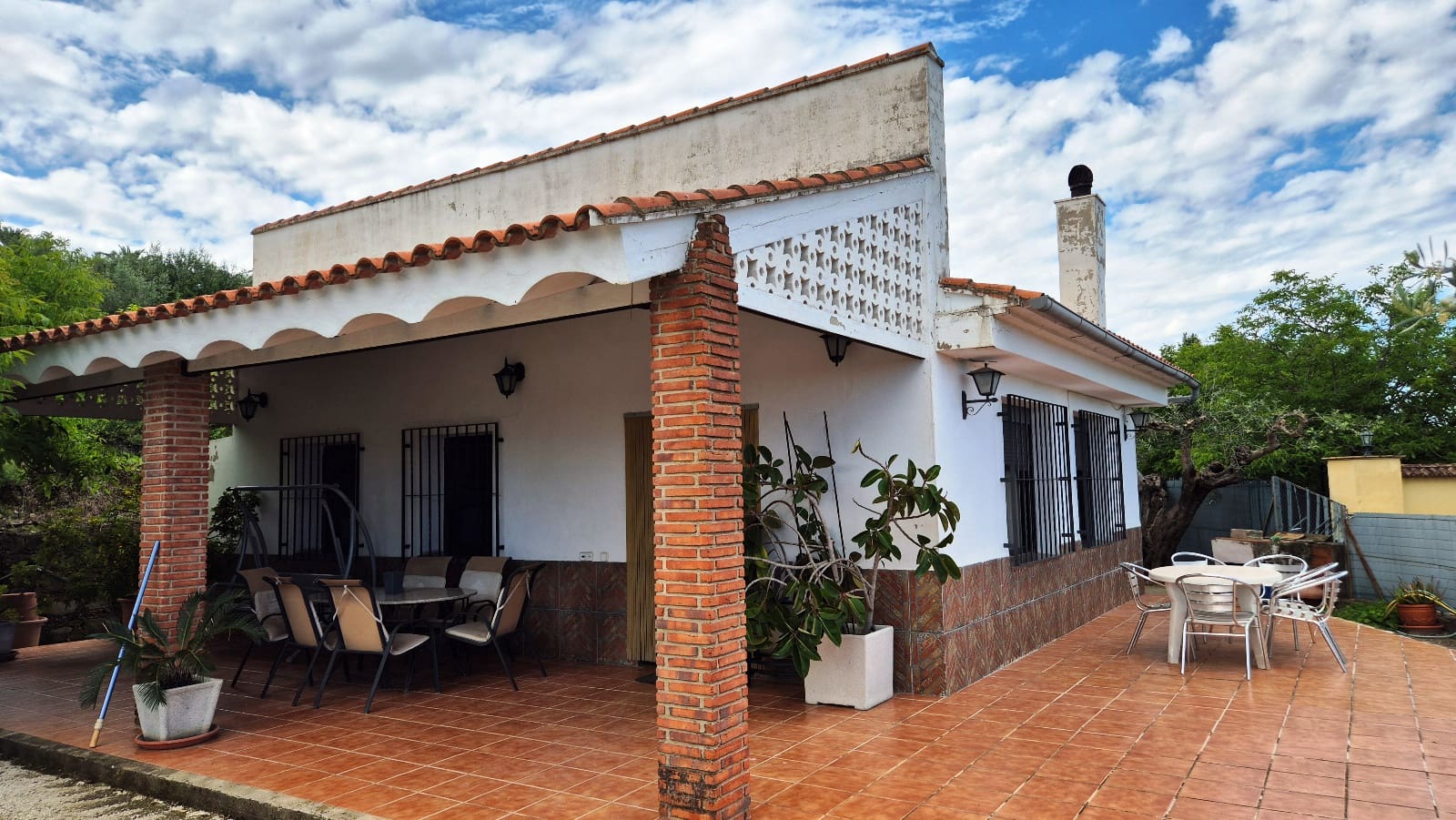 3 Zimmer Villa zu verkaufen in Ontinyent mit Garage - 150.000 € (Ref: 9831947)
