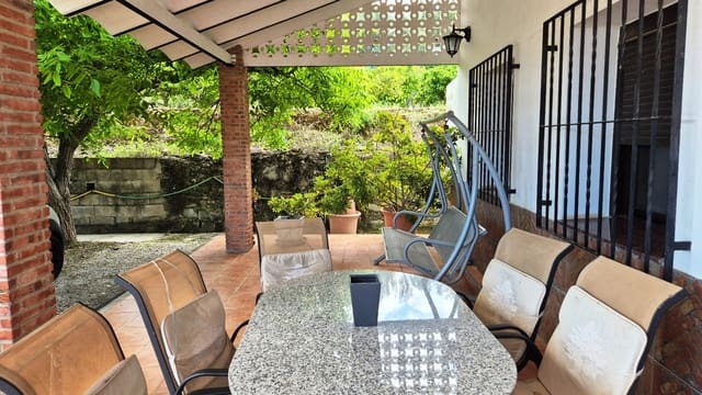 3 soveværelse Villa til salg i Ontinyent med garage - € 150.000 (Ref: 9831947)