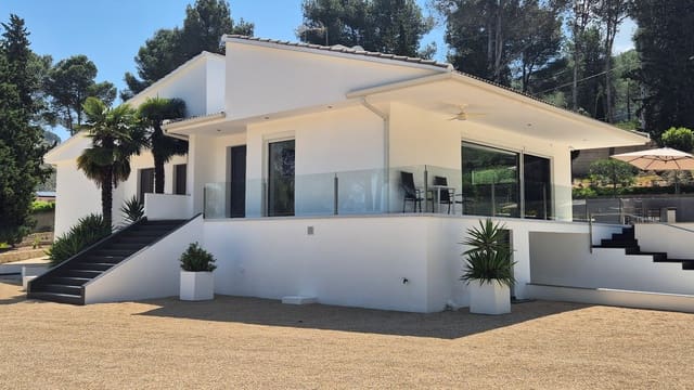 3 bedroom Villa for sale in Ontinyent with garage - € 599,000 (Ref: 9861397)