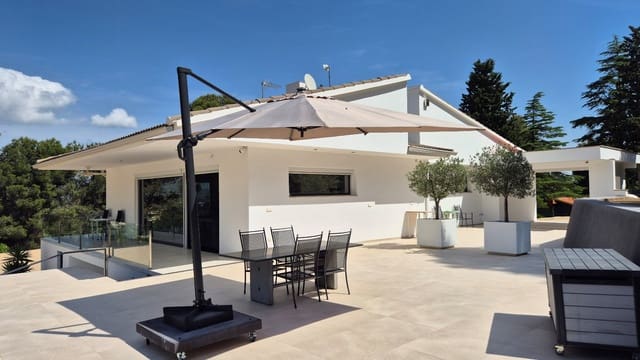 3 Zimmer Villa zu verkaufen in Ontinyent mit Garage - 599.000 € (Ref: 9861397)