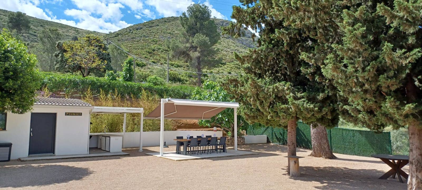 3 bedroom Villa for sale in Ontinyent with garage - € 599,000 (Ref: 9861397)