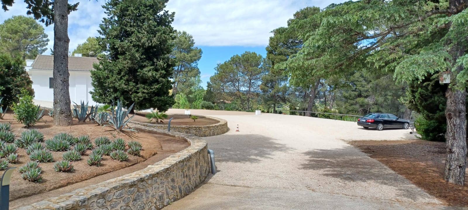 3 bedroom Villa for sale in Ontinyent with garage - € 599,000 (Ref: 9861397)