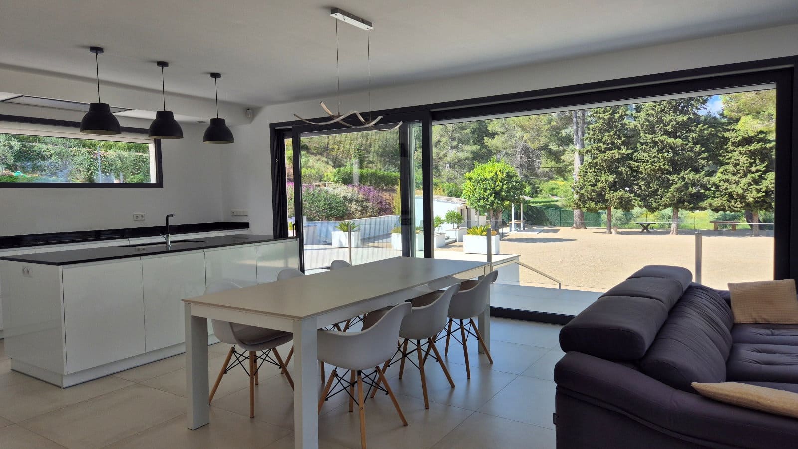 3 bedroom Villa for sale in Ontinyent with garage - € 599,000 (Ref: 9861397)
