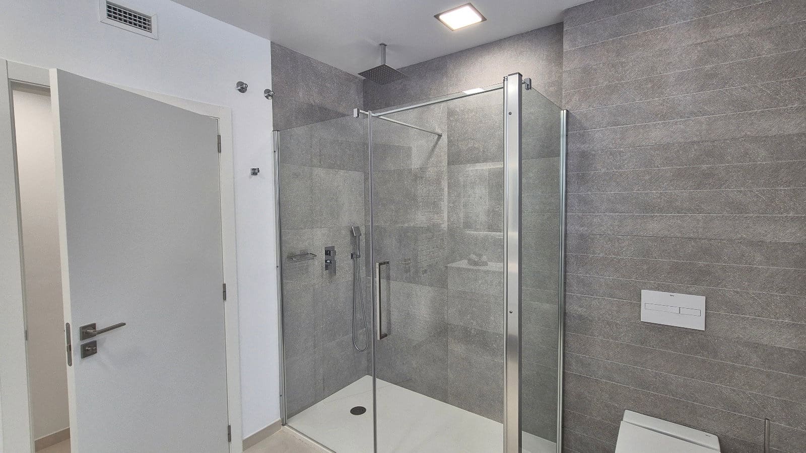 3 bedroom Villa for sale in Ontinyent with garage - € 599,000 (Ref: 9861397)