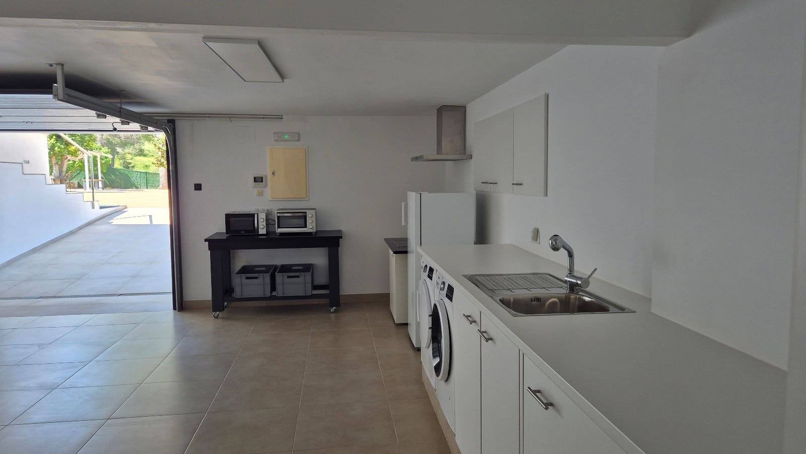 3 bedroom Villa for sale in Ontinyent with garage - € 599,000 (Ref: 9861397)