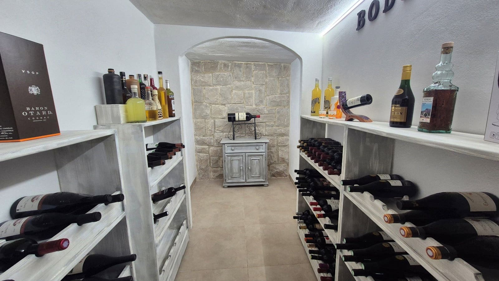 3 bedroom Villa for sale in Ontinyent with garage - € 599,000 (Ref: 9861397)