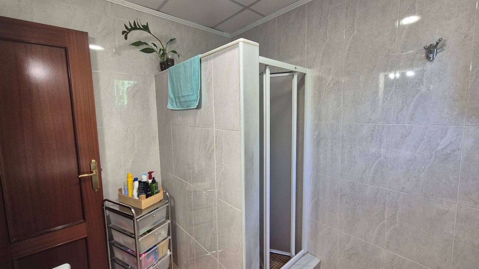 4 slaapkamer Villa te koop in Agullent met zwembad garage - € 167.000 (Ref: 9872344)