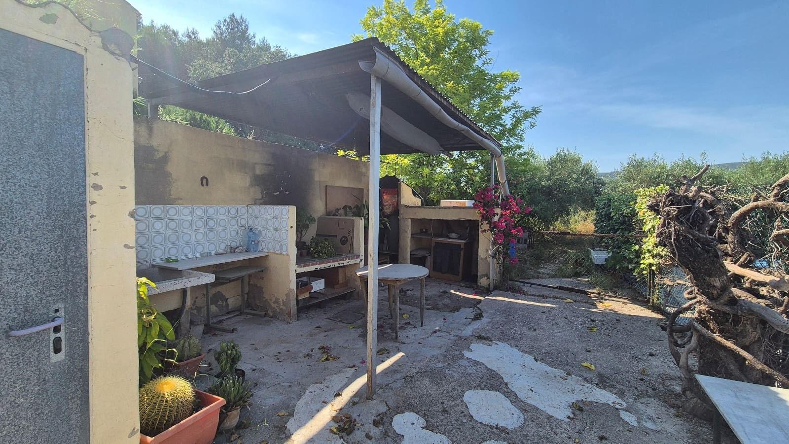 4 slaapkamer Villa te koop in Agullent met zwembad garage - € 167.000 (Ref: 9872344)