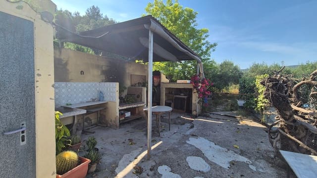 4 slaapkamer Villa te koop in Agullent - € 167.000 (Ref: 9872344)