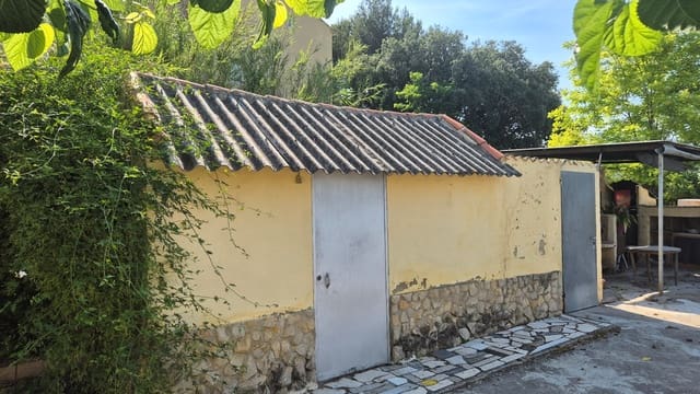 4 slaapkamer Villa te koop in Agullent - € 167.000 (Ref: 9872344)
