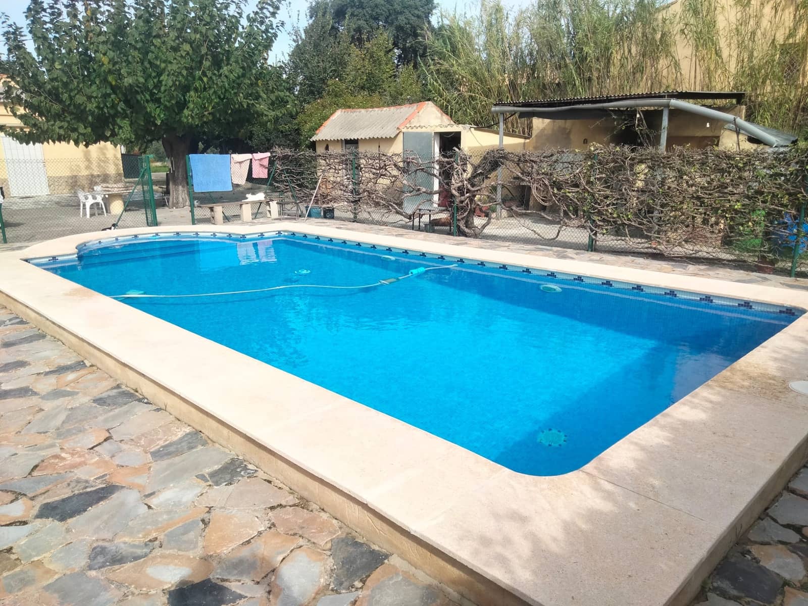 4 slaapkamer Villa te koop in Agullent met zwembad garage - € 167.000 (Ref: 9872344)