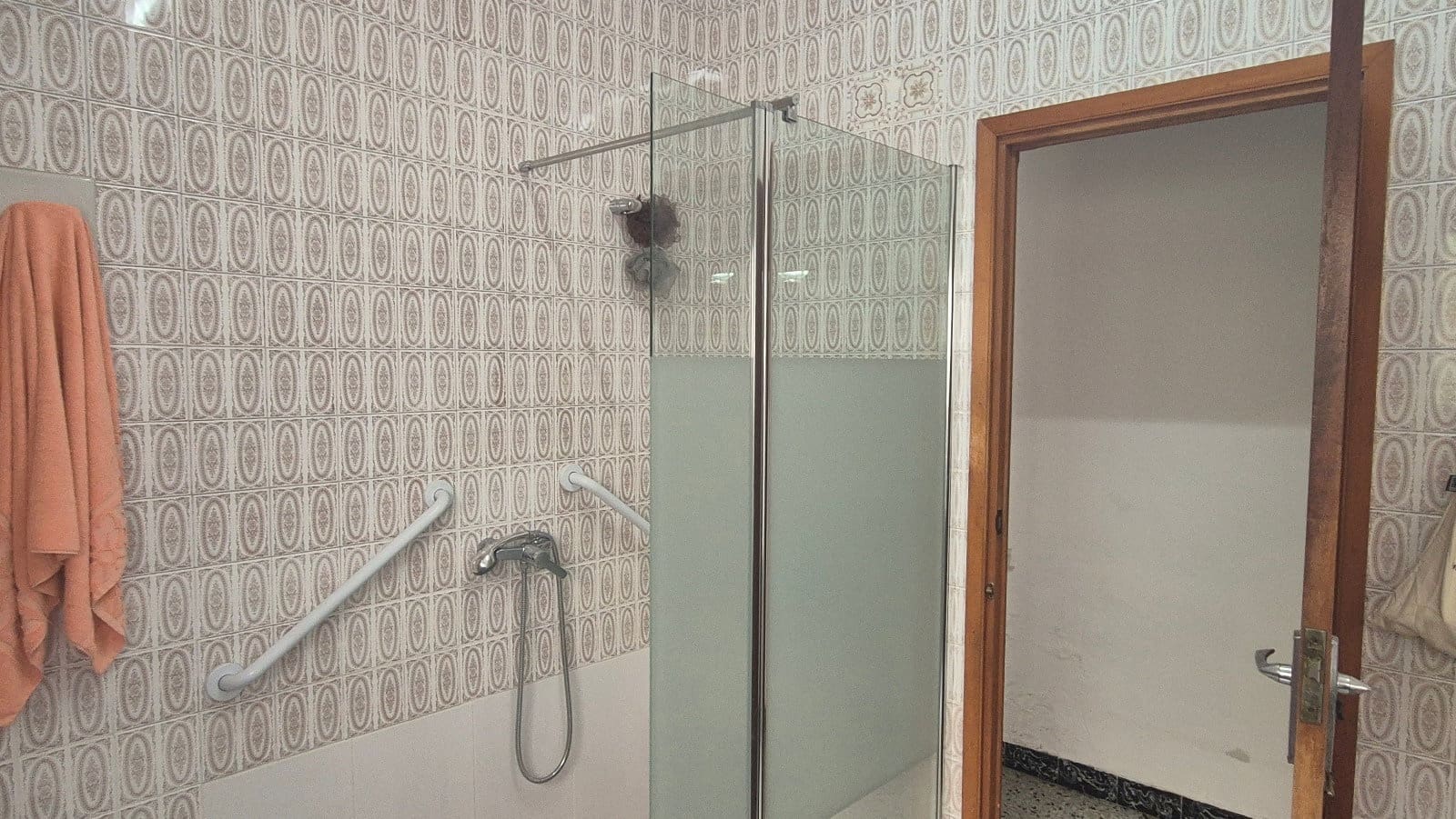 4 slaapkamer Huis te koop in Belgida - € 130.000 (Ref: 9890929)