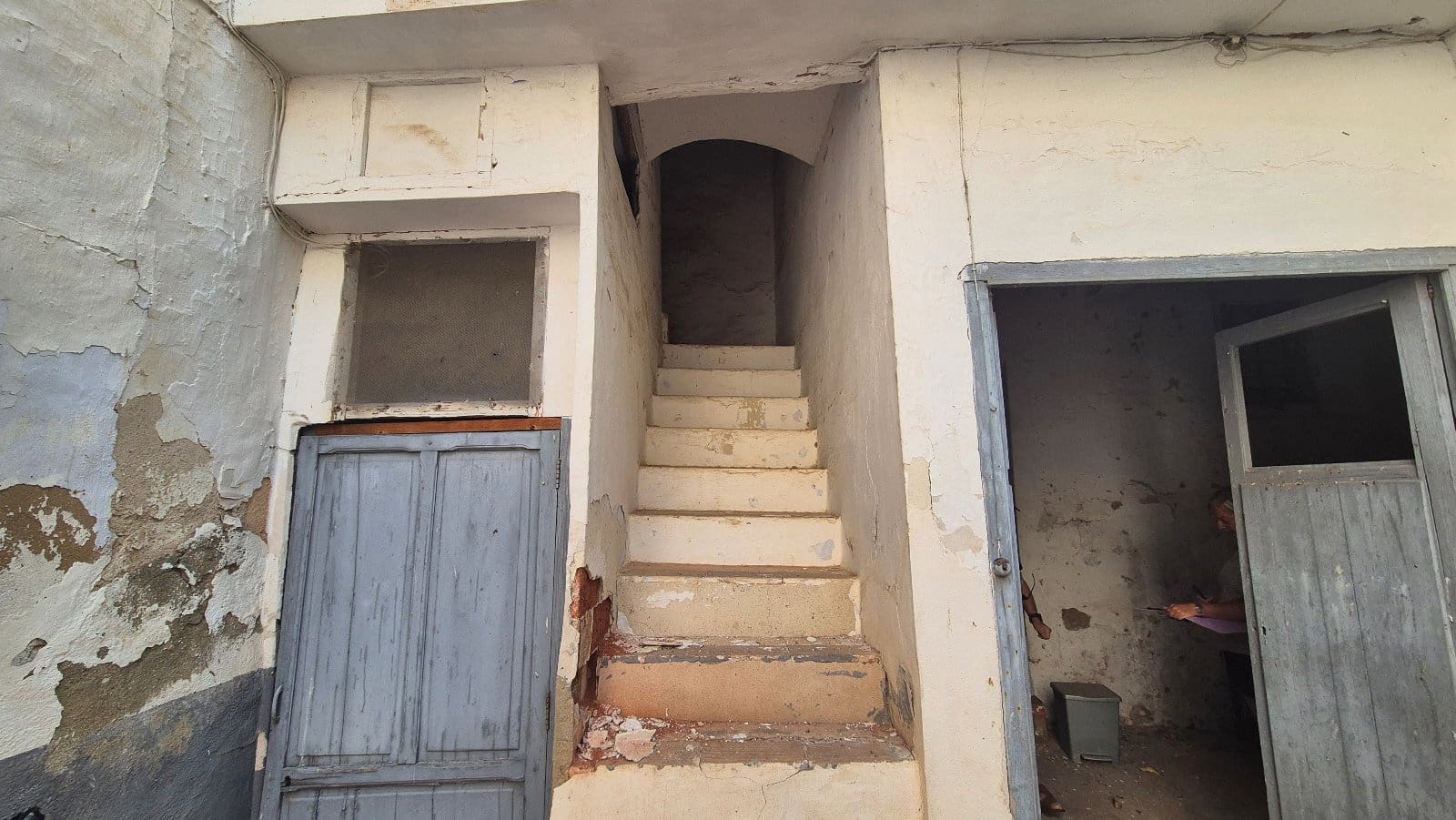 4 slaapkamer Huis te koop in Belgida - € 130.000 (Ref: 9890929)