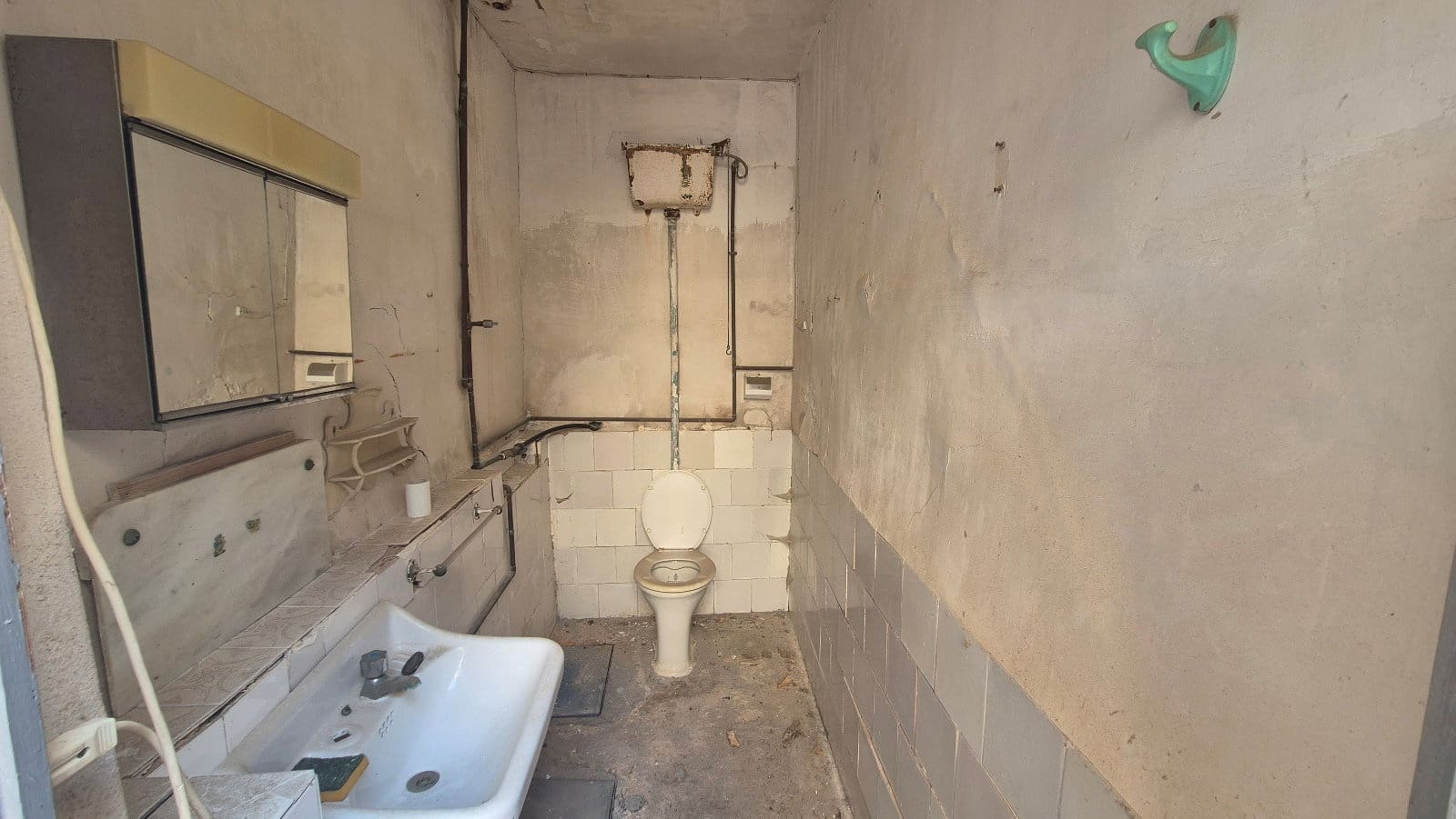 4 slaapkamer Huis te koop in Belgida - € 130.000 (Ref: 9890929)