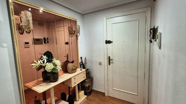 4 soverom Leilighet til salgs i Ontinyent med garasje - € 200 000 (Ref: 9897376)