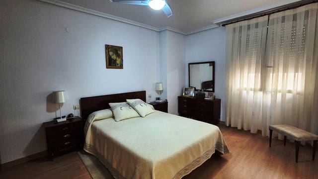 4 soverom Leilighet til salgs i Ontinyent med garasje - € 200 000 (Ref: 9897376)