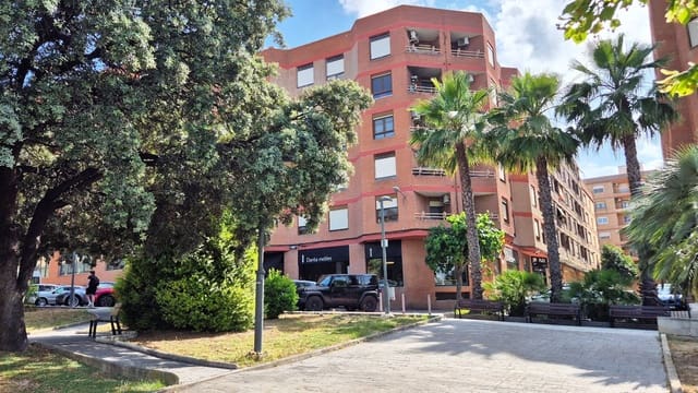 4 soverom Leilighet til salgs i Ontinyent med garasje - € 200 000 (Ref: 9897376)