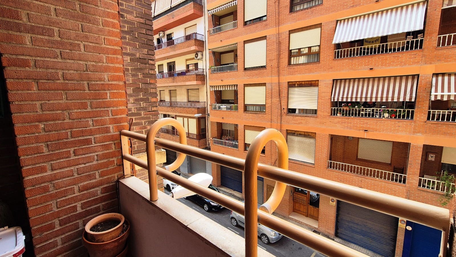 Apartamento de 4 habitaciones en Ontinyent en venta con garaje - 200.000 € (Ref: 9897376)