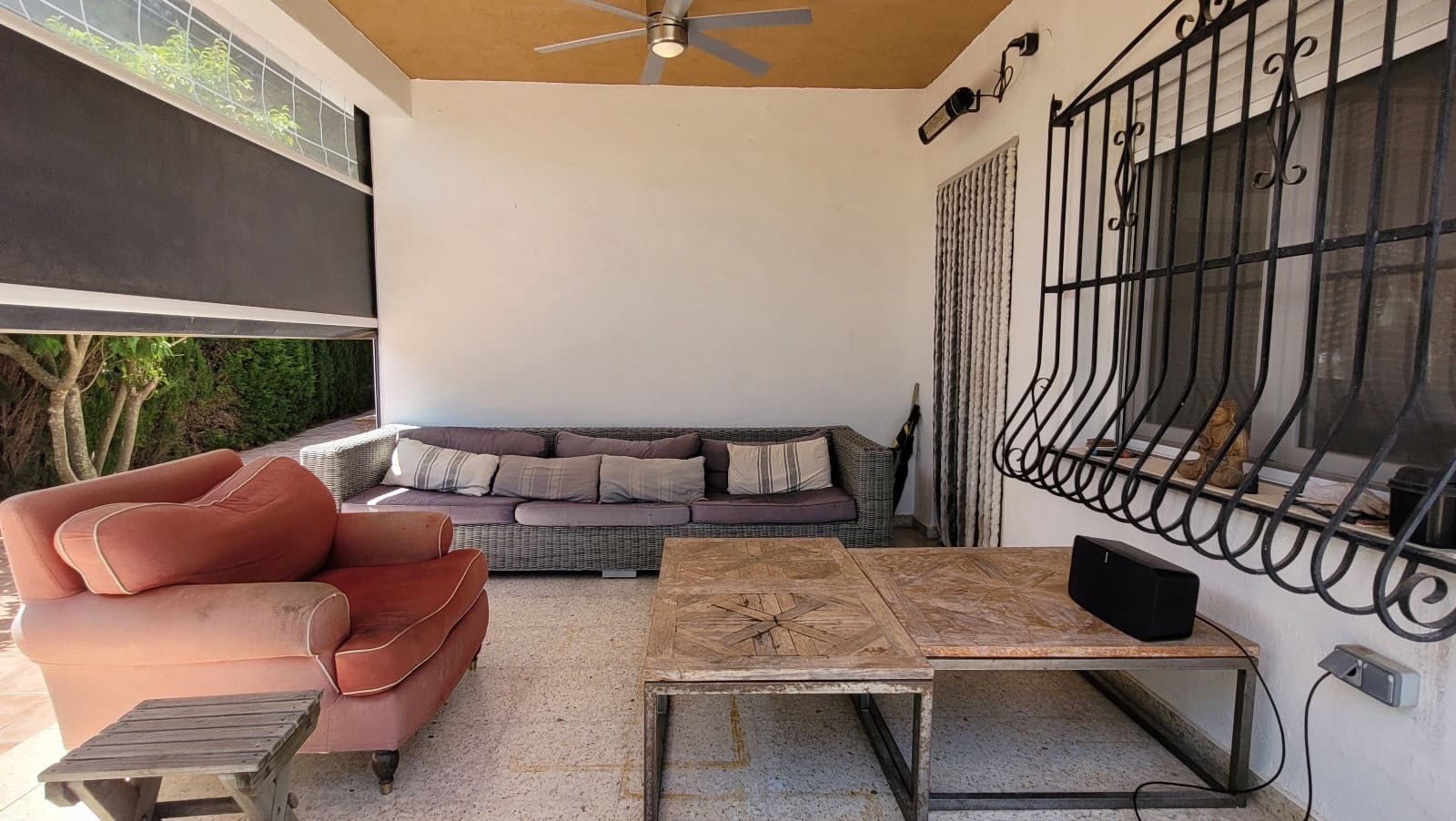 4 bedroom Villa for sale in Ontinyent with pool garage - € 250,000 (Ref: 9950886)