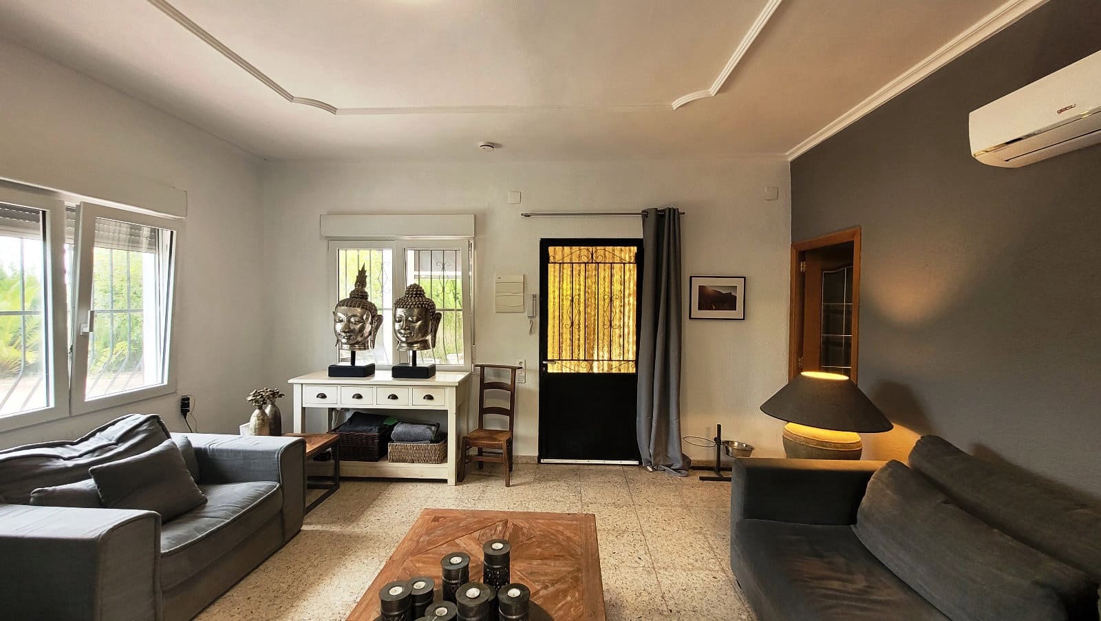 4 bedroom Villa for sale in Ontinyent with pool garage - € 250,000 (Ref: 9950886)