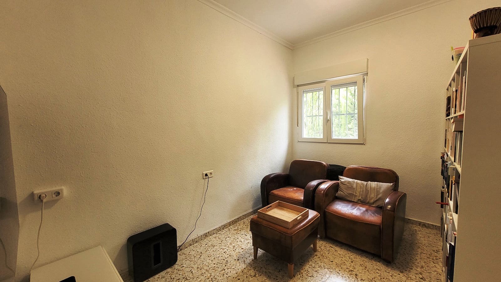 4 bedroom Villa for sale in Ontinyent with pool garage - € 250,000 (Ref: 9950886)