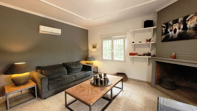 4 sypialnia Willa na sprzedaż w Ontinyent z basenem garażem - 250 000 € (Ref: 9950886)
