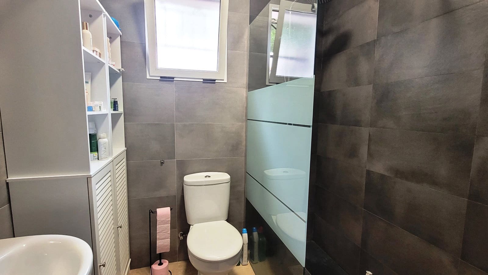 4 bedroom Villa for sale in Ontinyent with pool garage - € 250,000 (Ref: 9950886)