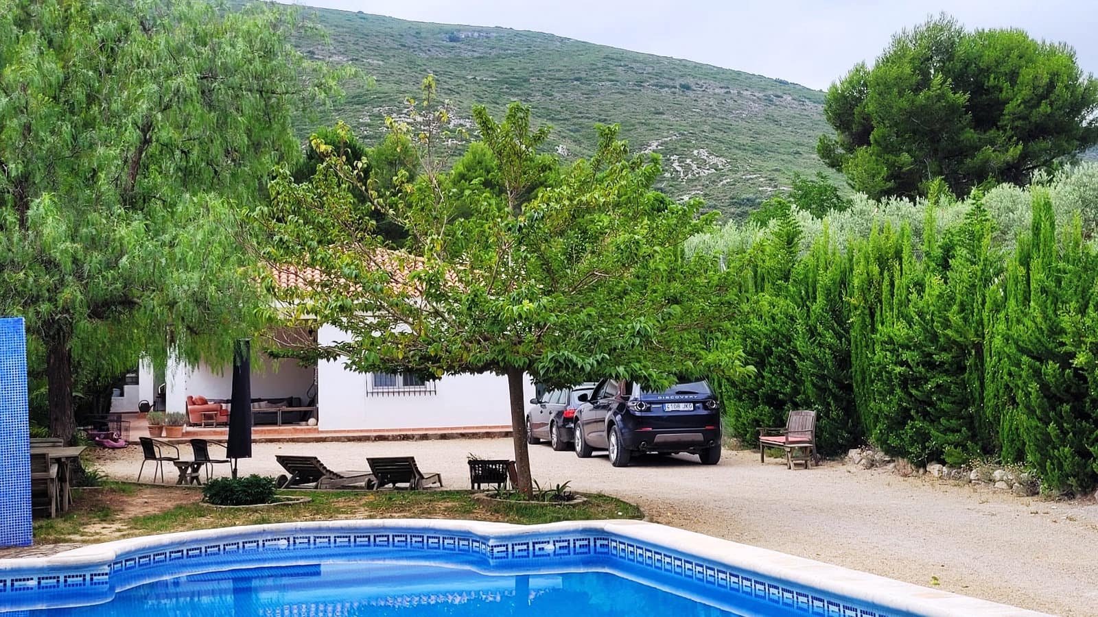 4 bedroom Villa for sale in Ontinyent with pool garage - € 250,000 (Ref: 9950886)