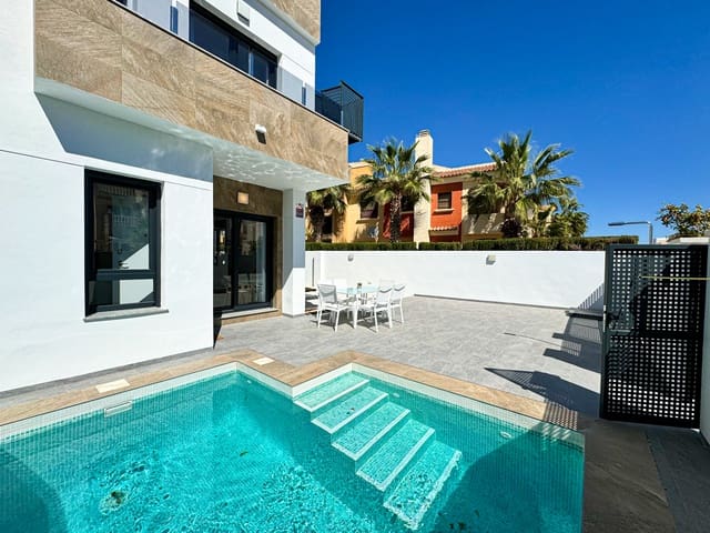 3 soveværelse Villa til salg i La Torreta, Torrevieja - € 385.000 (Ref: 9133868)